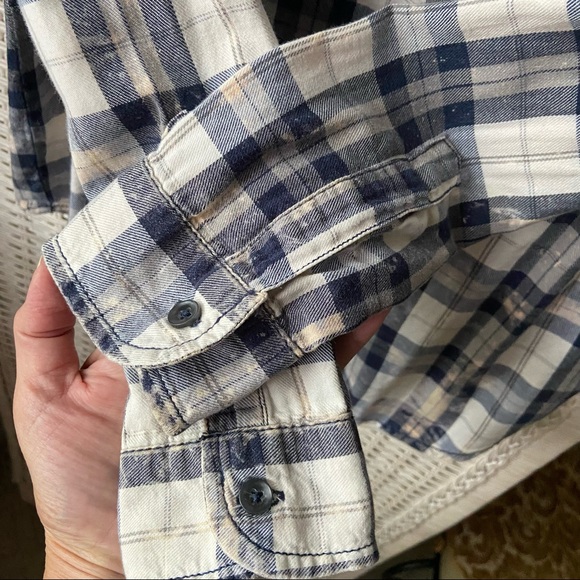 Plaid shirt women size xsmall - Picture 6 of 9